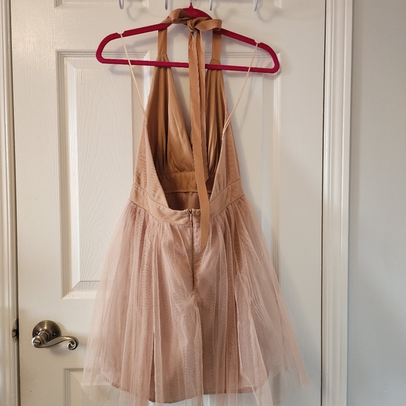 🆕️ Deep-V Tulle Mini Dress - Picture 13 of 15